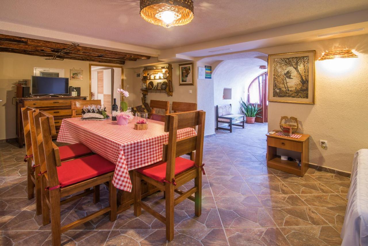 Apartment Samanic Malinska Luaran gambar